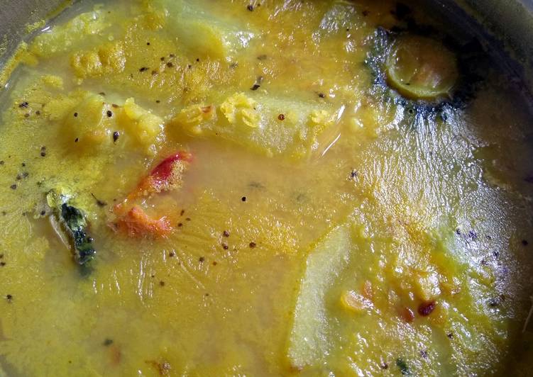 Bitter and bottle gourd moong daal