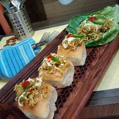 A picture of Aachari Maggi Stuffed Cocktail mini buns.