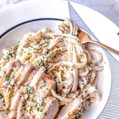 รูปของ Chicken Alfredo