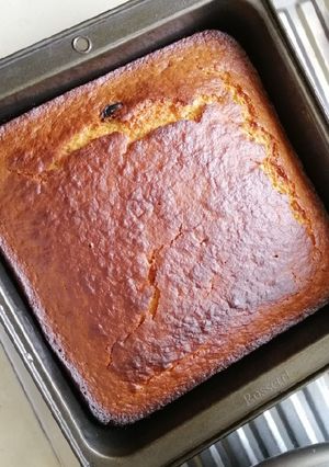 A picture of SIMPLE VANILLA CAKE 😋.