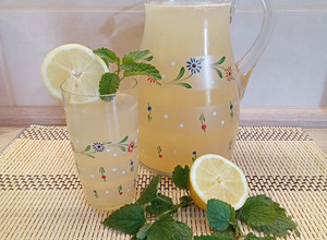 Citromfűből készült citromos limonádé 🍹🌿🍋🍹 recept fotója
