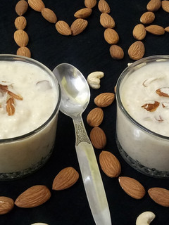 कैरेमल खीर (Caramel Kheer recipe in hindi) रेसिपी मुख्य फोटो