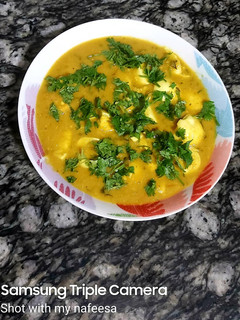 A picture of Egg curry.