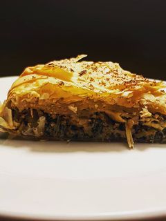 Una foto de Deliciosa tarta de ricota, espinacas y alcachofas