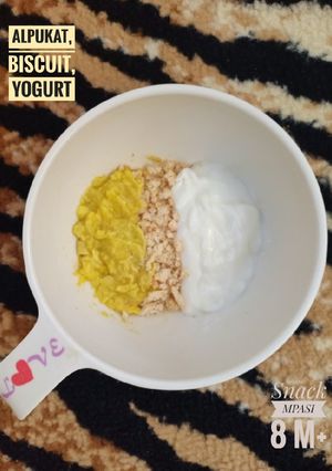 Foto resep Snack MPASI 8 M (Avocado, Biscuit, Yogurt) enak,sehat,& bergizi