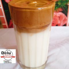 A picture of Dalgona Coffee.
