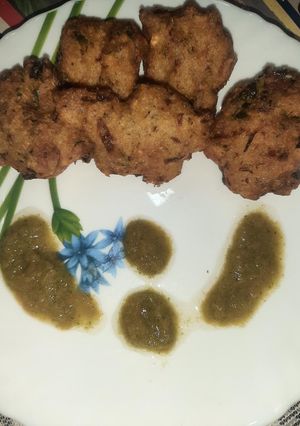 हरा मूंग बड़े (hara moong vade recipe in Hindi) रेसिपी मुख्य फोटो