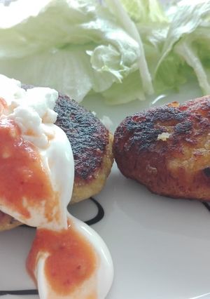 A picture of Stuffed Plantain Patties.
