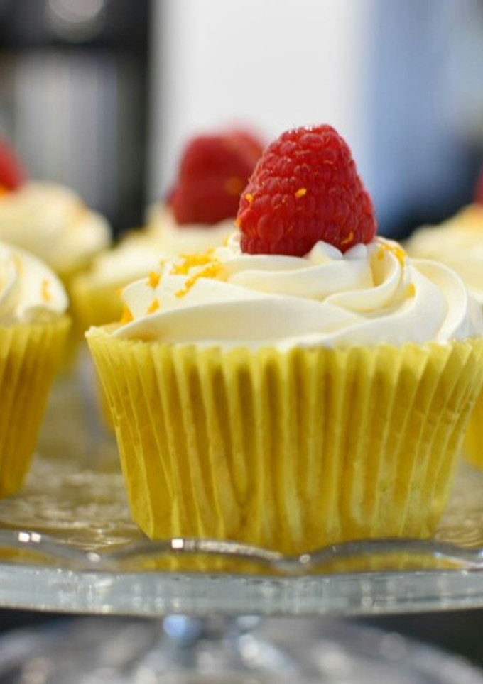 Una foto de Cupcakes de naranja y crema catalana