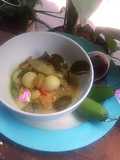 Terik Blimbing Wuluh (Kuah Santan petis ikan Toping Telur Puyuh Tempe)
