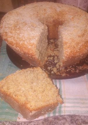 Una foto de Torta de coco y yogur 🍰