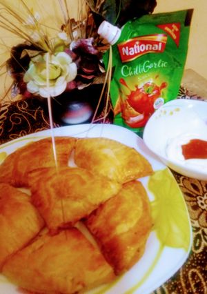 A picture of Chicken patties with frozen paratha.