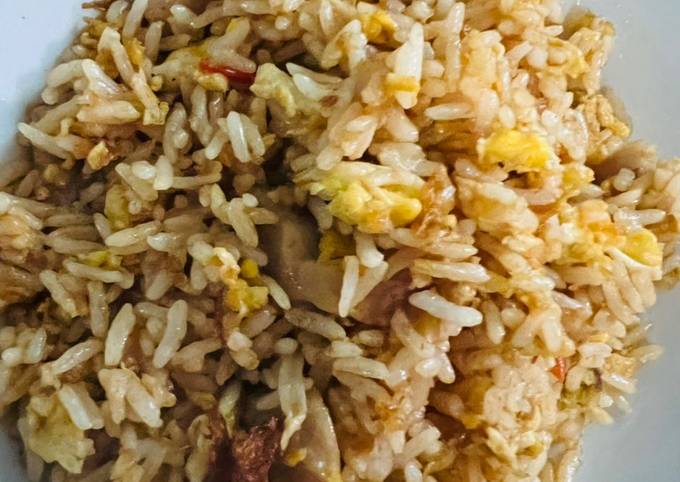 Resep Nasi Goreng Simple oleh Noviana Puspita Permatasari - Cookpad