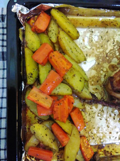 Foto resep Baked Potato Wedges Plus Carrots