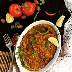 A picture of Rajma Keema Masala.