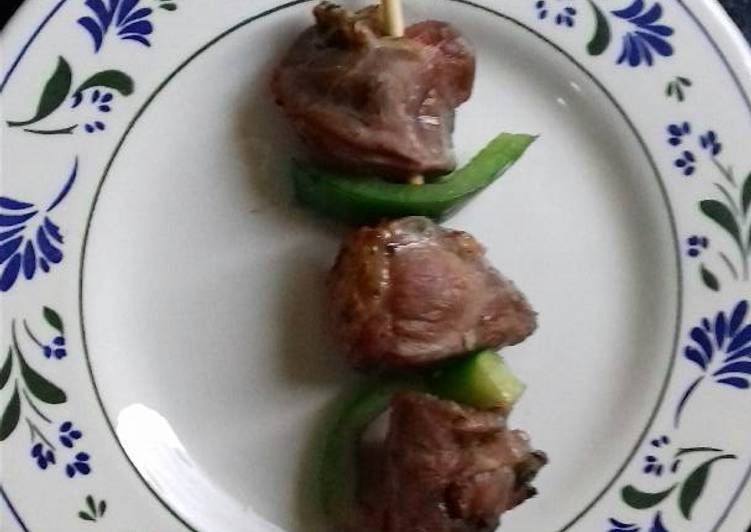 Espetinho de carne com pimentão - Tudogosreceitas