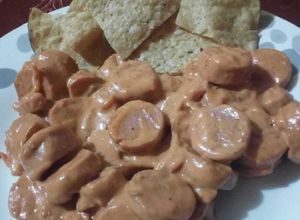 Una foto de Salchichas enchipotladas🍴