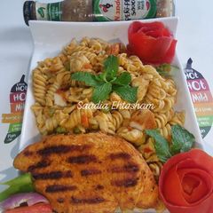 A picture of Peri peri chicken pasta.