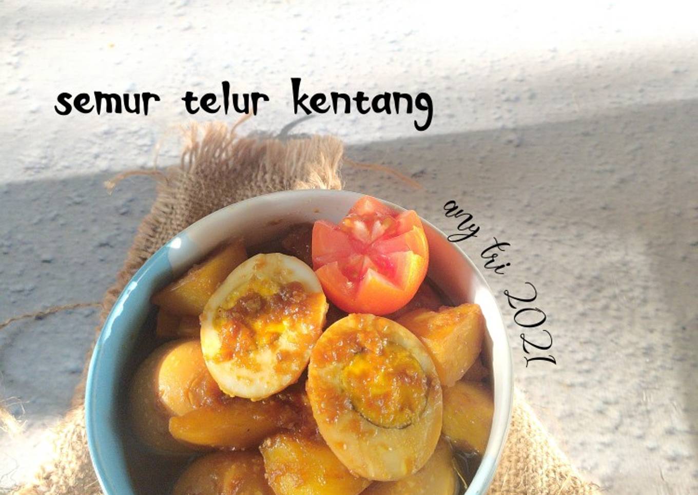 Semur telur kentang