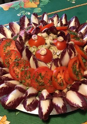 Une photo de Salade d endives rouges et tomates au thon