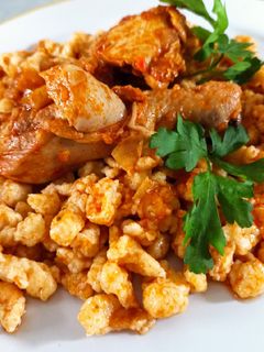 Lecsós csirke, nokedlivel recept fotója