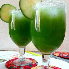 A picture of Cucumber mint cooler.