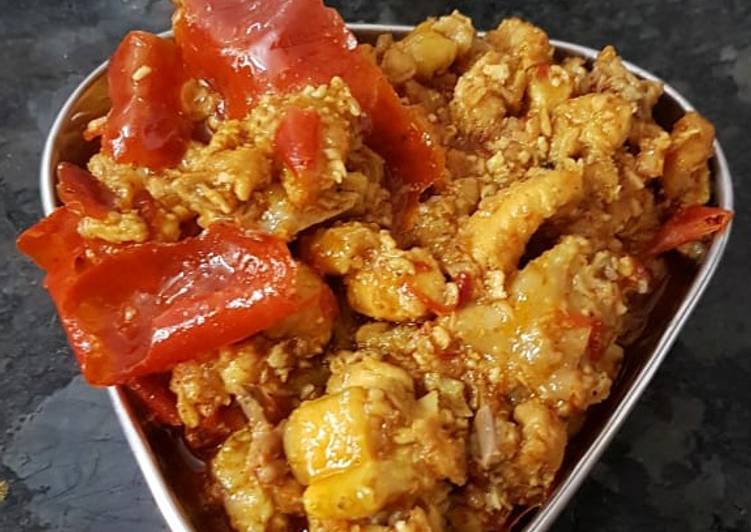 Recipe of Tasty Naatukozhi sinthamani country chicken fry