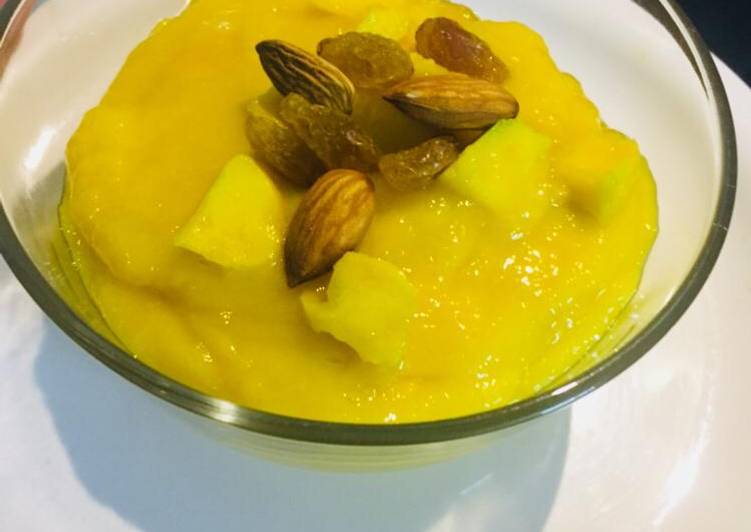 Mango Shrikhand with Dry Fruits