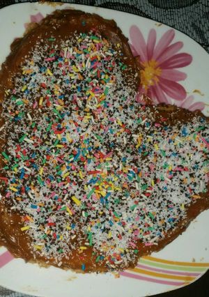 Una foto de Torta marmolada de chocolate y vainilla con forma de corazón♡