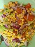 Ensalada de garbanzos en lata y choclo
