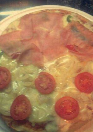 Una foto de Pizza crocante con verduras