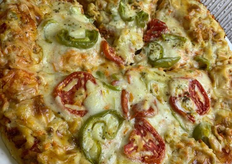 Recipe of Any-night-of-the-week White sauce chicken pizza