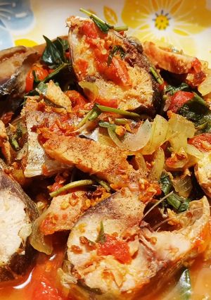 Hình của món Cá nục kho cà chua.