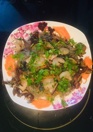 Hình của món Miến xào tôm nõn.
