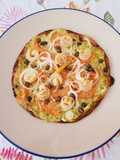 Increíble pizzeta con pesto de cilantro y salmón ahumado