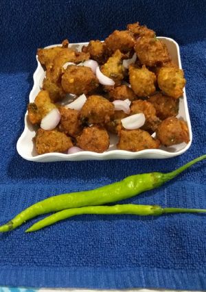 દેસાઈ વડા (Desai vada recipe in Gujarati) રેસીપી મુખ્ય ફોટો