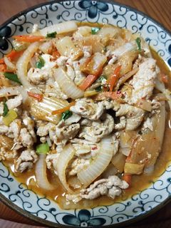 韓式泡菜炒肉片 的食譜成品照片
