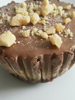 Sütés nélküli Mousse sajttorta (fagyasztva parfétorta) recept fotója