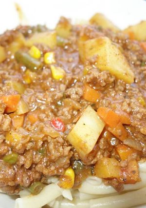 A picture of Macaroni and mince.