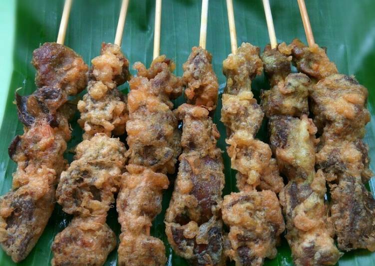 Sate ati ampela goreng balut telur