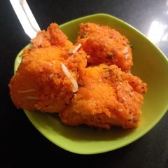 A picture of Fried dhokla.