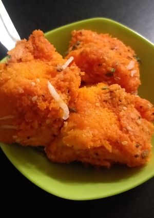 A picture of Fried dhokla.