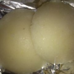 A picture of Semolina idli.