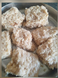 મલાઈ મેસુબ (Malai Mesub Paak Recipe In Gujarati) રેસીપી મુખ્ય ફોટો