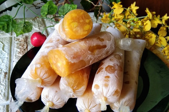 Langkah Mudah untuk Membuat Es lilin rujak Anti Gagal