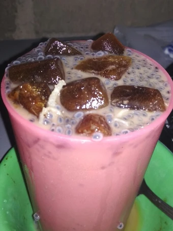 Langkah Gampang Menyiapkan Resep Es mocca (ice cube coffee) yang Uenak Anti Ribet, Sempurna
