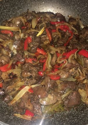 صورة لوصفة الكبدة مع البصل والفليفلة