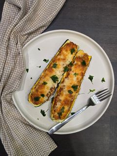 Töltött cukkini recept fotója