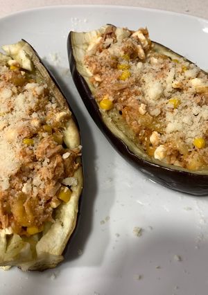 Una foto de Melanzane alla parmigiana (berenjenas rellenas al microondas)