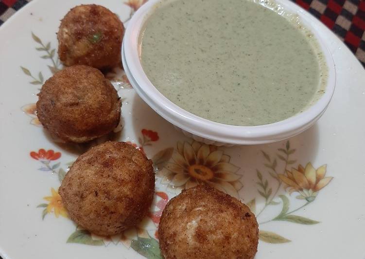 Recipe of Perfect Yoghurt Balls with Green Dip
